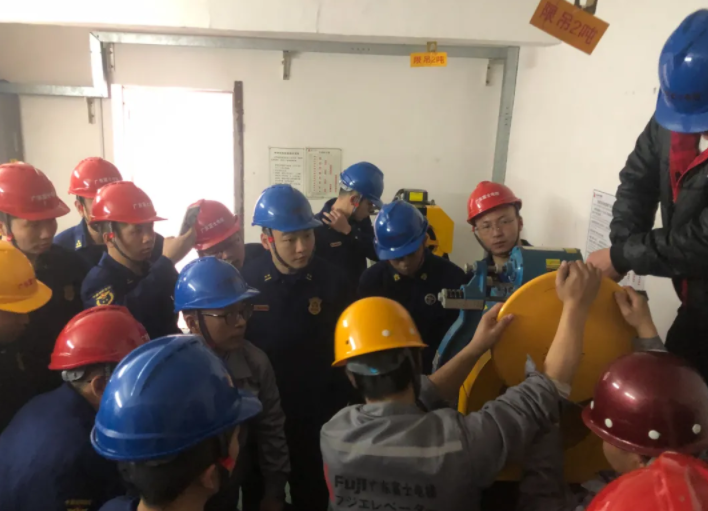 防风险 助救援 | HTH平台_HTH(中国)一站式服务平台
助力2024年湖南省消防救援队伍基层指挥员培训(郴州承训点) 防风险 助救援 | HTH平台_HTH(中国)一站式服务平台
助力2024年湖南省消防救援队伍基层指挥员培训(郴州承训点)